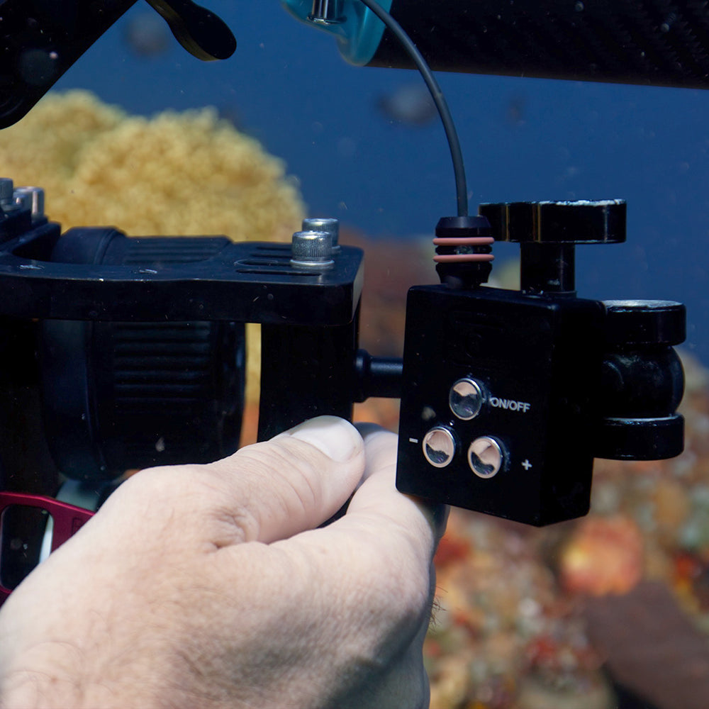 جهاز تحكم عن بعد DIVEVOLK SL50 - مراجعة Underwater Flashlight وسعره