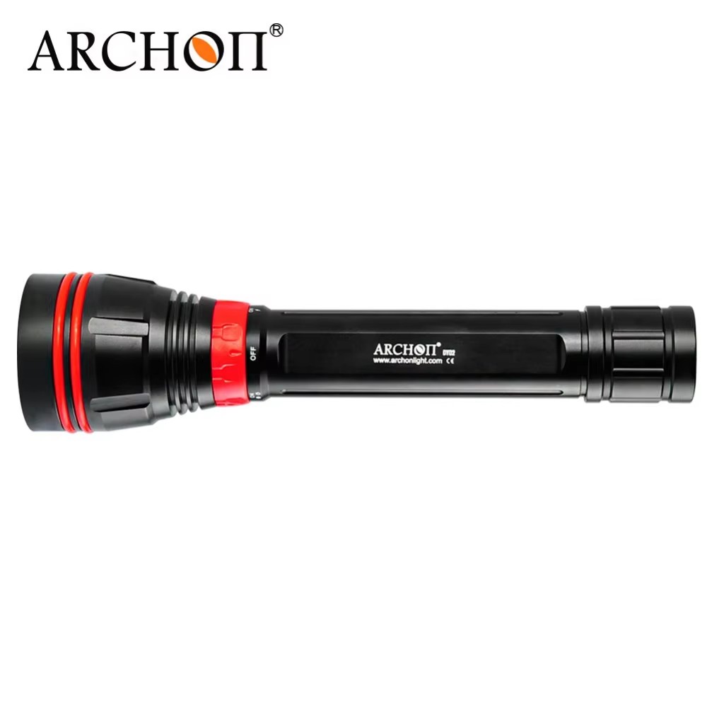 4000LM 4-LED 100 متر مقاوم للم - مراجعة Underwater Flashlight وسعره