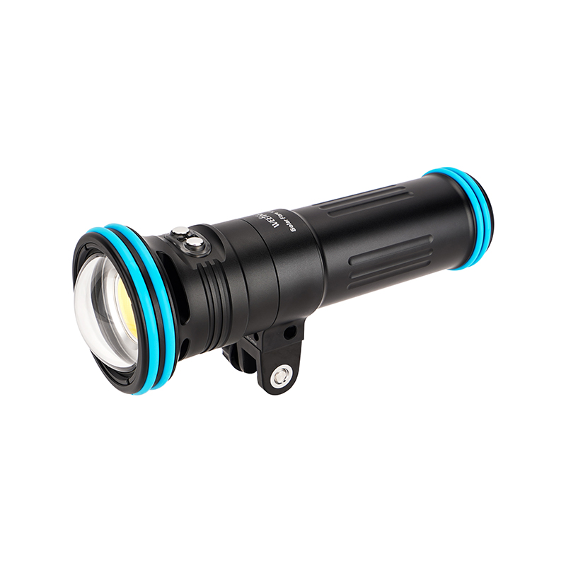 WEEFINE WF073 مضيئة بالطاقة ال - مراجعة Underwater Flashlight وسعره